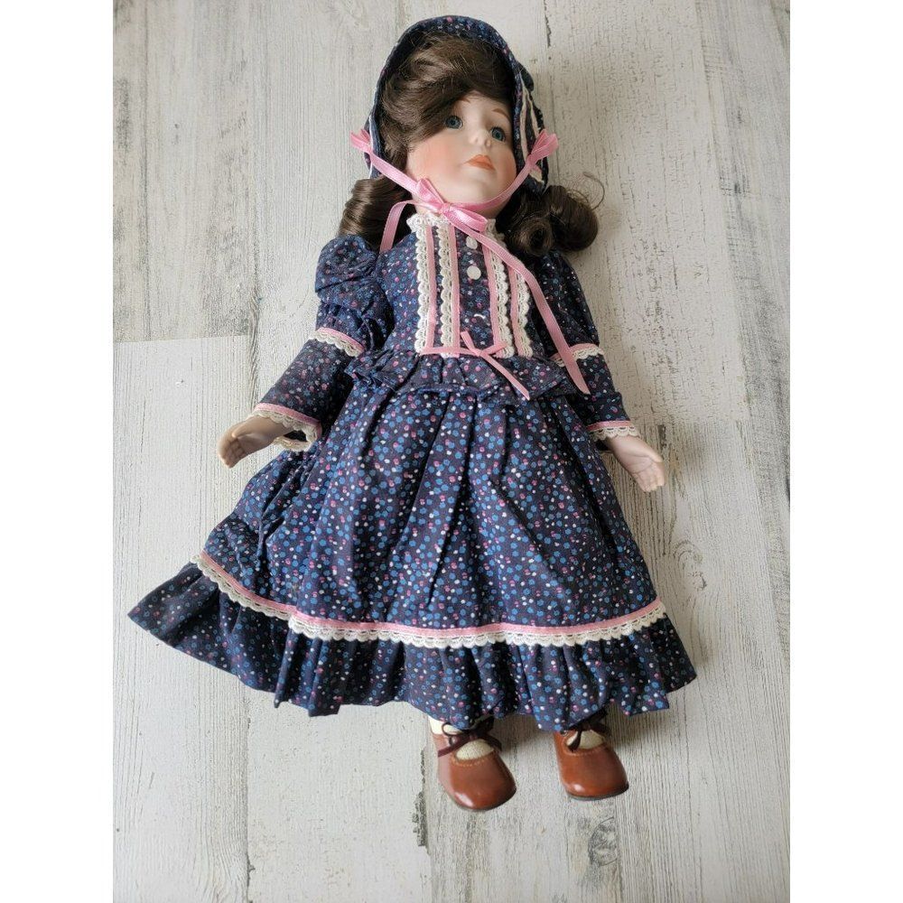 Marian Yu blue dress bonnet‎ porcelain doll girl collectible